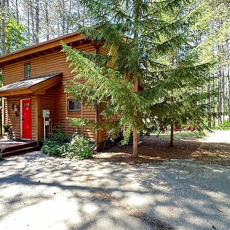 Crystal Mountain Cabin-Shuttle Pass Included! Thompsonville 外观 照片