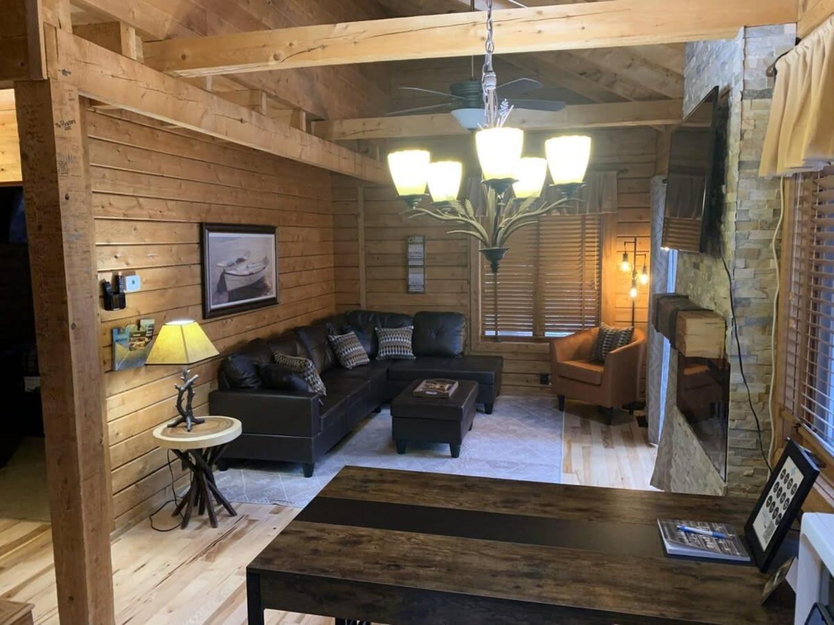 Crystal Mountain Cabin-Shuttle Pass Included! Thompsonville 外观 照片