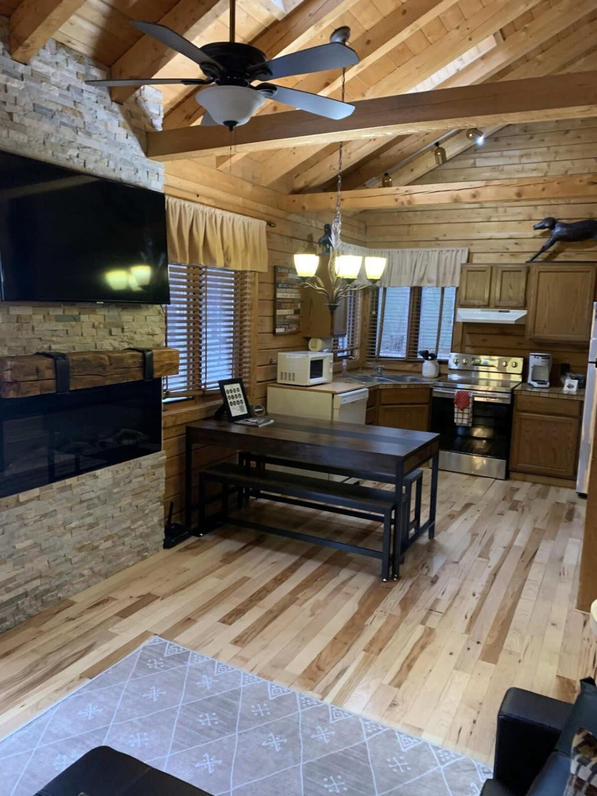 Crystal Mountain Cabin-Shuttle Pass Included! Thompsonville 外观 照片