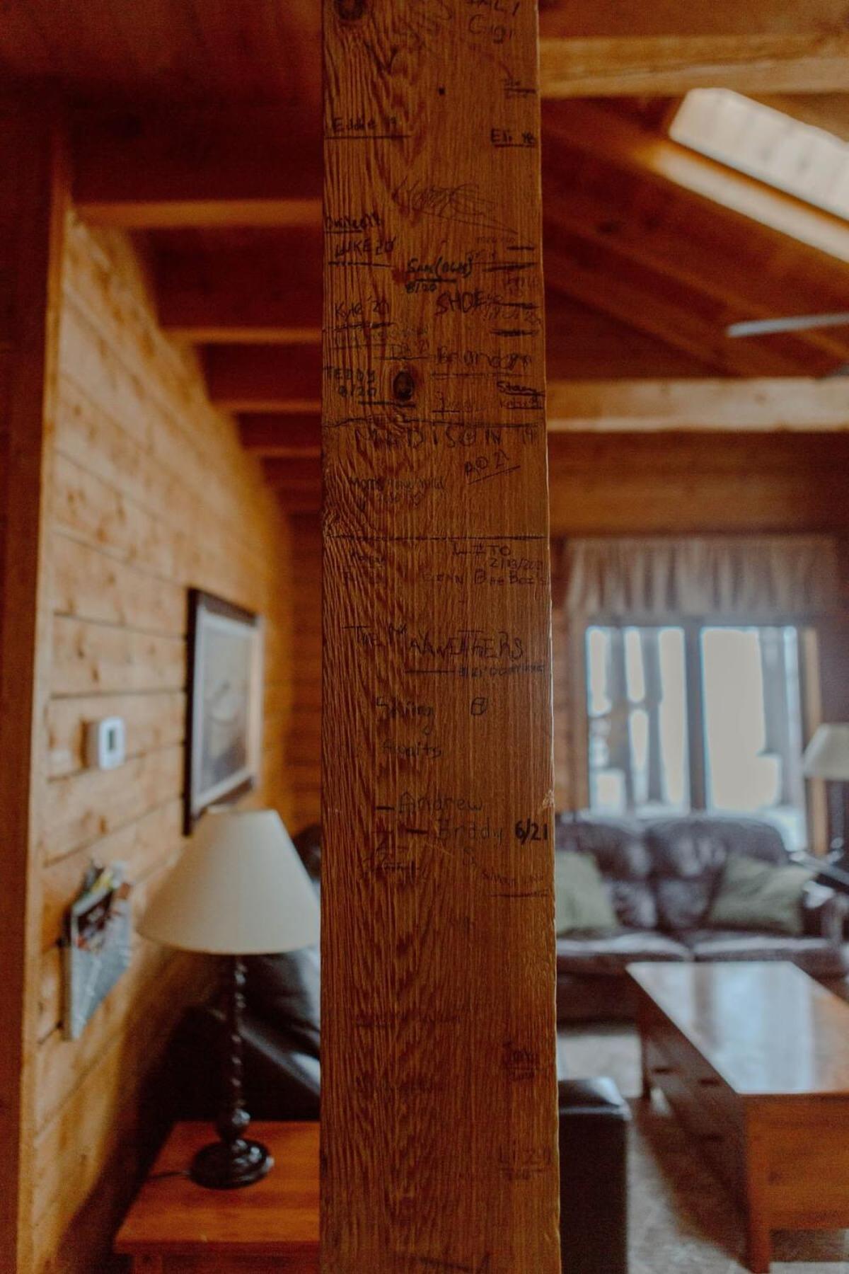 Crystal Mountain Cabin-Shuttle Pass Included! Thompsonville 外观 照片